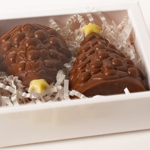 2 Milk Chocolate Christmas Trees with White Star 100g